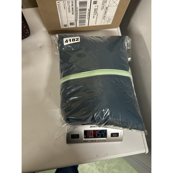 Nike Windrunner Lightweight Windbreaker Hooded Jacket AR2191-058 Large Loose Fit - Picture 7 of 7